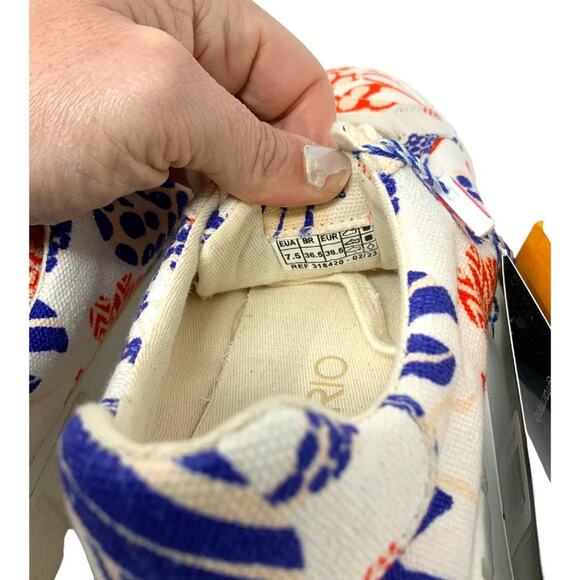 Farm Rio Graphic Lace Up Low Top Platform Sneakers Size 7.5 NWT $220 MSRP - Picture 8 of 10